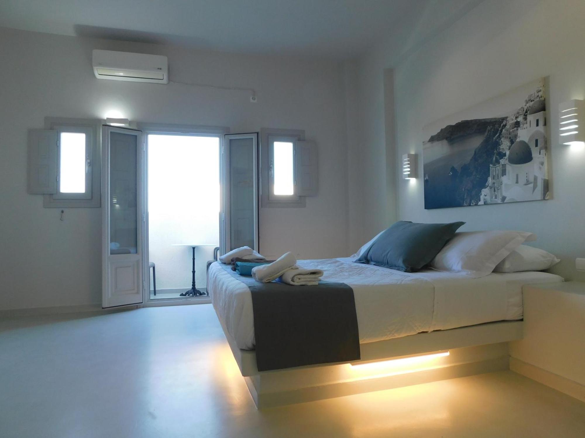 Perissa Beachfront Rooms 外观 照片