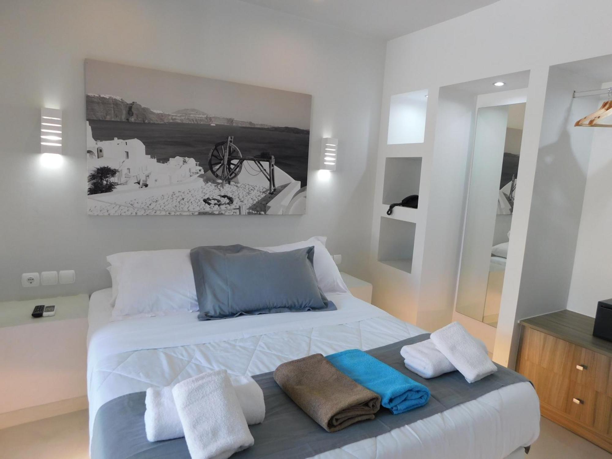 Perissa Beachfront Rooms 外观 照片