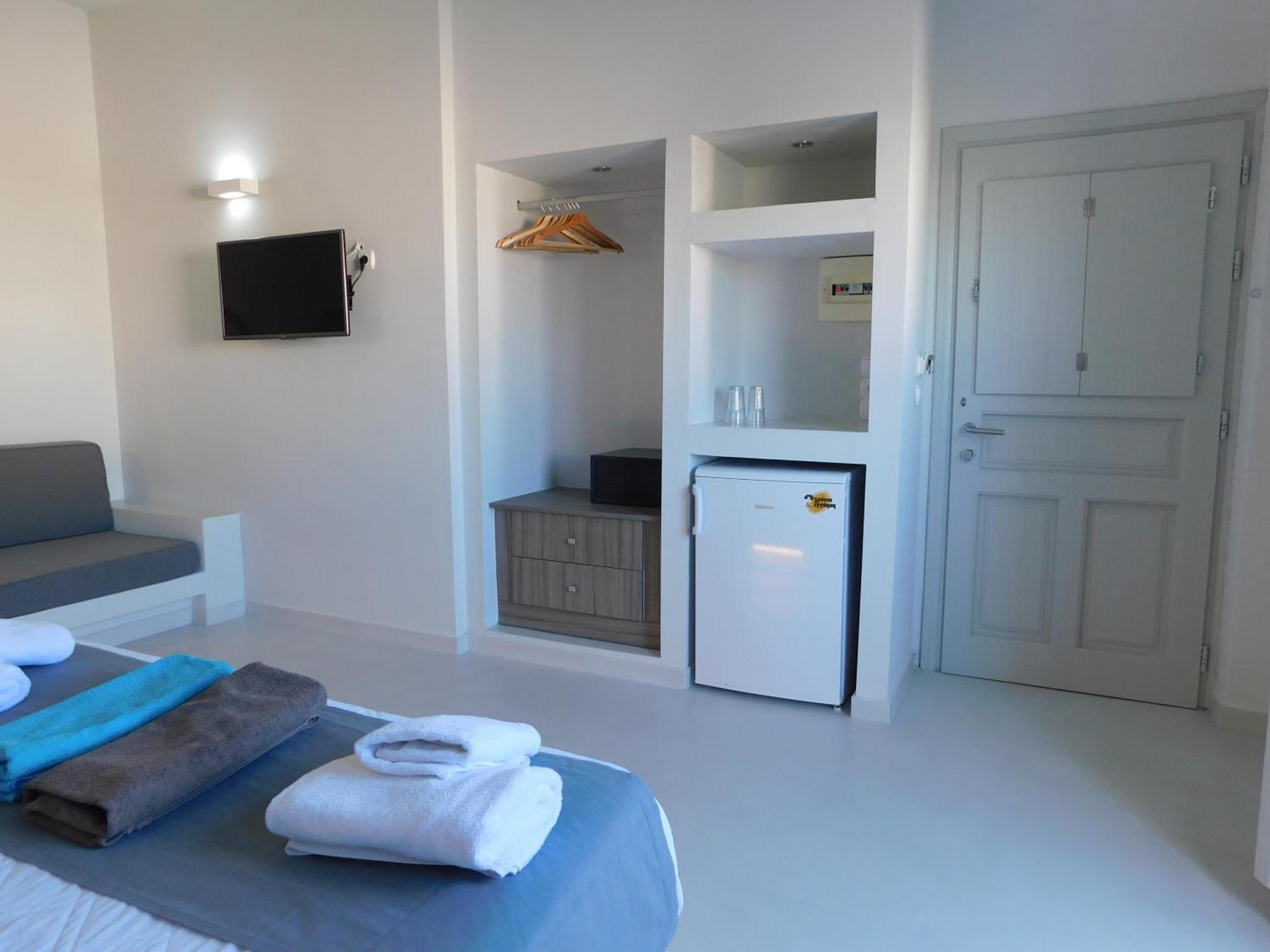 Perissa Beachfront Rooms 外观 照片