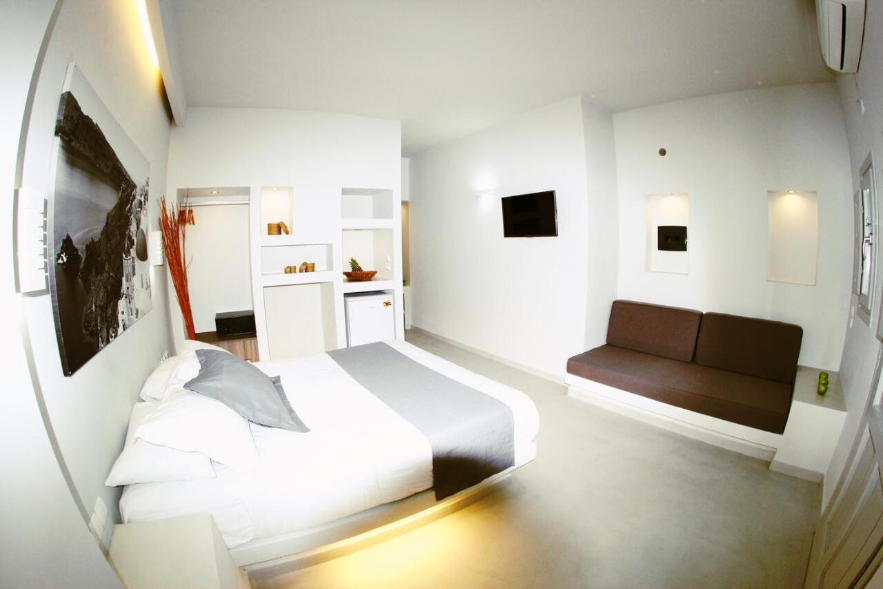 Perissa Beachfront Rooms 外观 照片